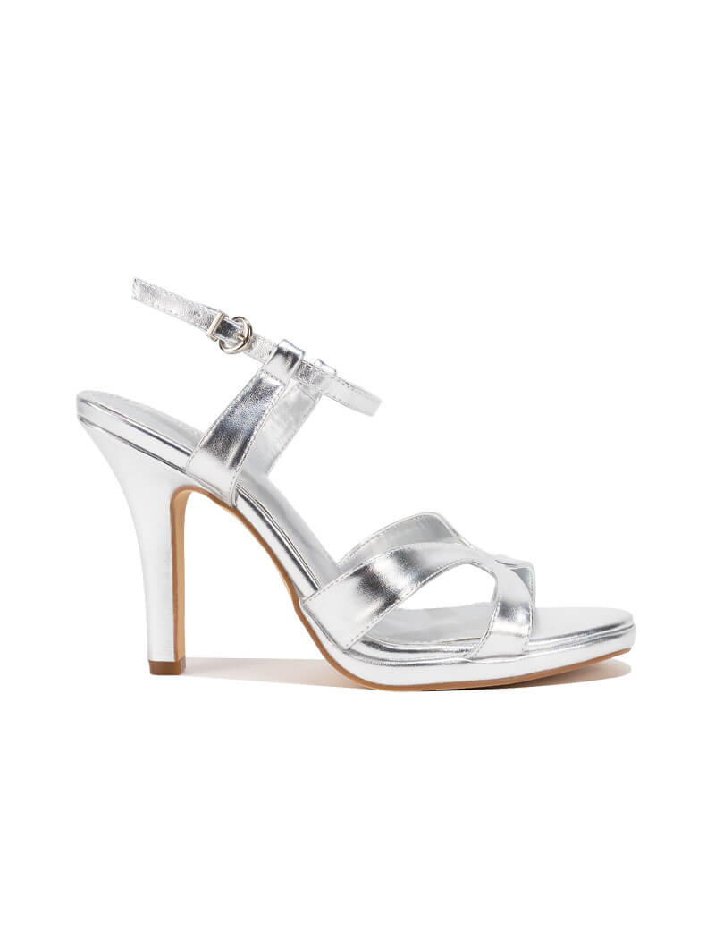 Sandales à brides croisées